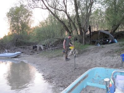 angeln vom Ufer.jpg
