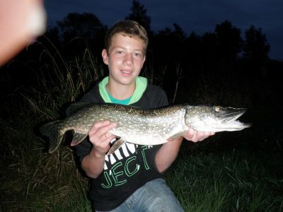 Hecht, 70cm, gefangen im September 2011 von Philipp Storch im Teich Wittig.