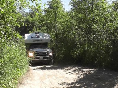 21-Kitimat-Auf dem Weg zur Kiesbank.jpg