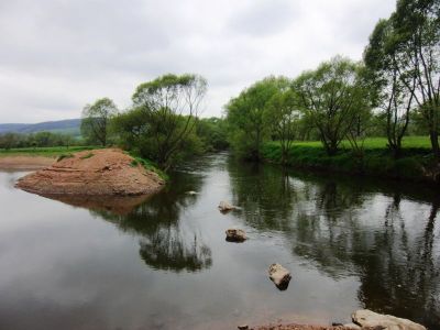 Renaturierung zwischen Blankenheim und Breitenbach flussabwaerts.JPG